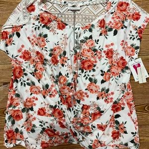NEW Bobbie Brooks White Floral Shirt With Necklace
